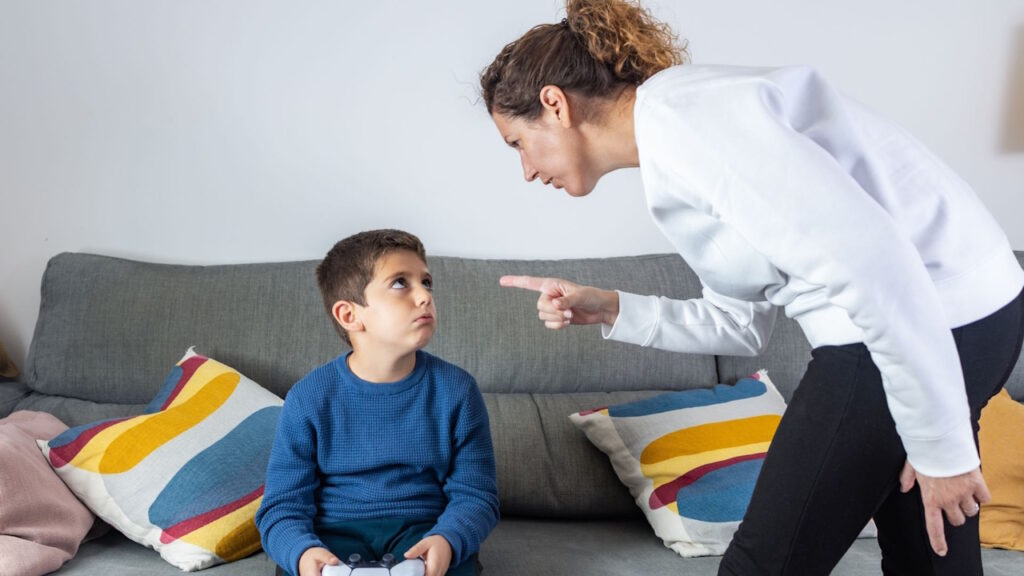 Pourquoi on se met à crier