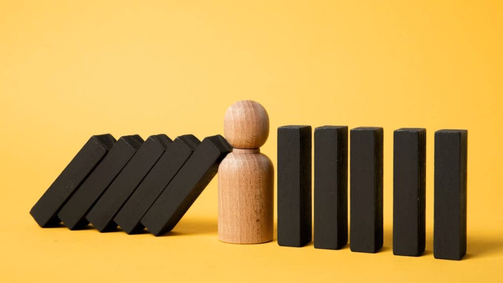 domino pion stop