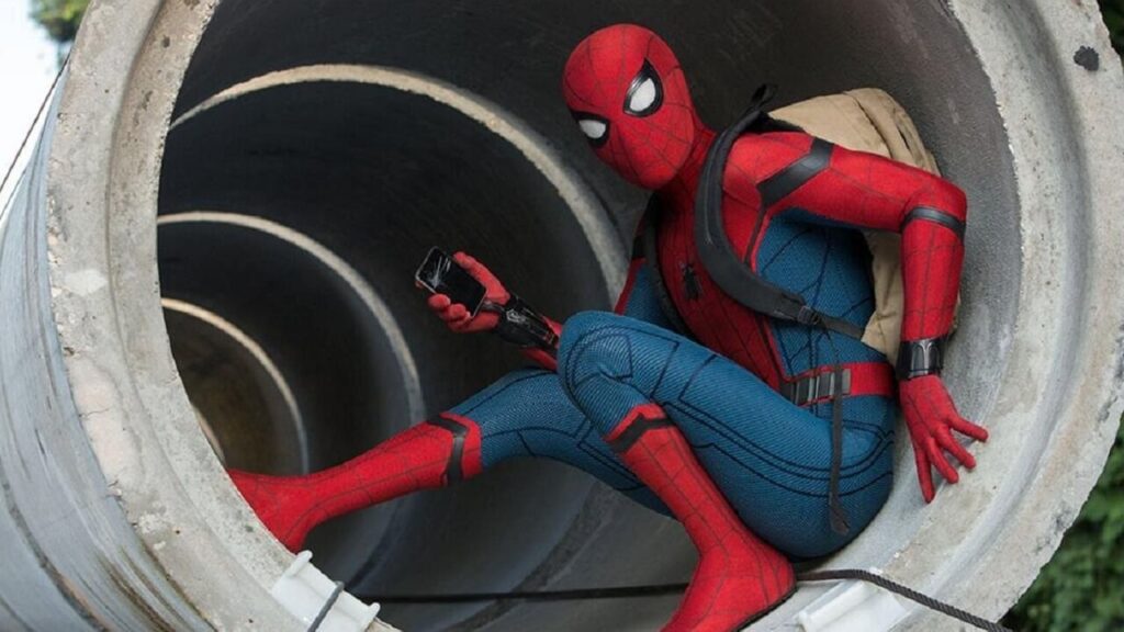 Spider-Man dans une pipeline