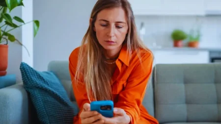 ChatGPT comme psy : les dérives que les psychologues commencent à pointer ChatGPT comme psy : les dérives que les psychologues commencent à pointer