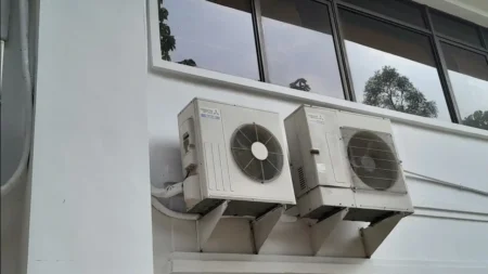 Climatiseur : il vous rafraîchit chez vous, mais il réchauffe la rue de vos voisins Climatiseur : il vous rafraîchit, mais réchauffe la rue