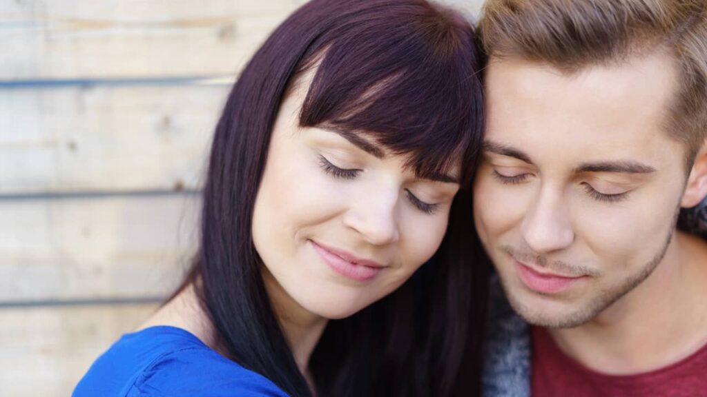 couple yeux fermes