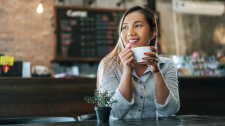 Solo date : « Il faut arrêter avec la phobie de la solitude », et si vous appreniez à sortir avec vous-même ?