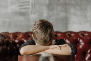 Grandir sans smartphone a développé une qualité