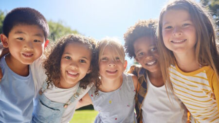 Ces habitudes simples qui renforcent la confiance des enfants Ces habitudes simples qui renforcent la confiance des enfants