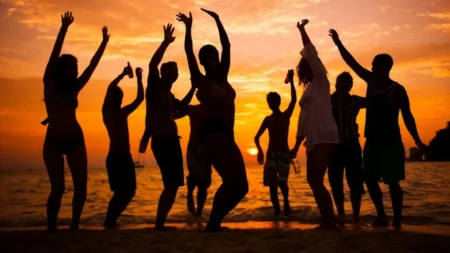 Pourquoi la « chanson de l’été » est un rituel typiquement français Pourquoi la chanson de l'été est typiquement française