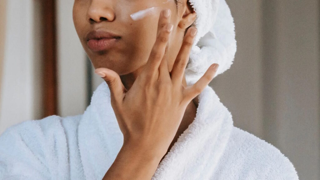 Négliger l'hydratation de la peau