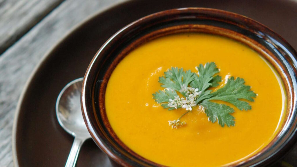 Une entrée élégante avec des carottes