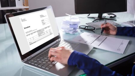 Facturation électronique : ce qui va vraiment changer pour les indépendants dès septembre 2026 invoice