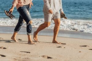 Marcher les pieds nus