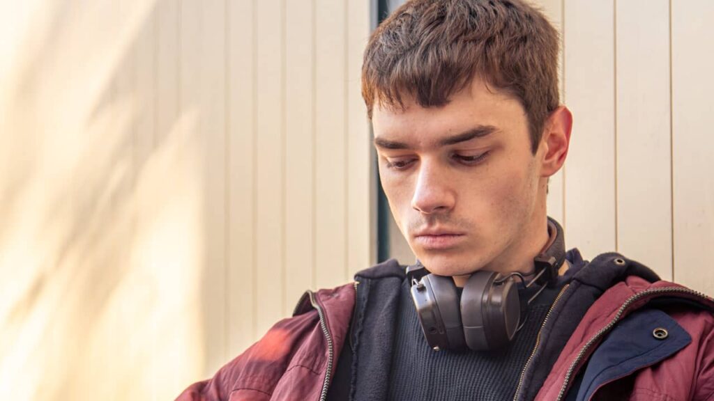 adolescent colere casque musique