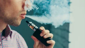 Bien débuter avec la cigarette électronique : du choix du matériel à celui de l’e-liquide