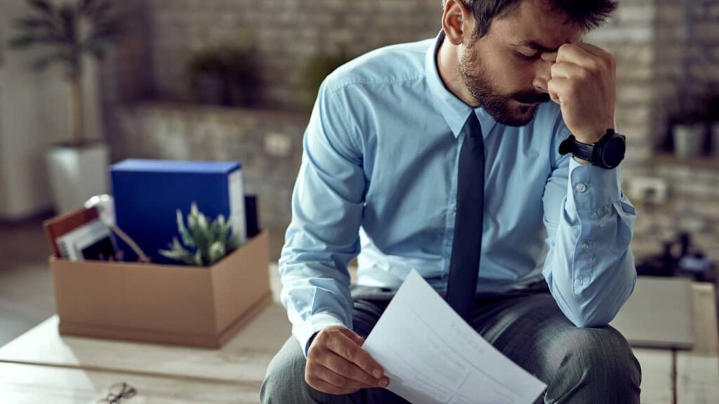 homme effondre entreprise