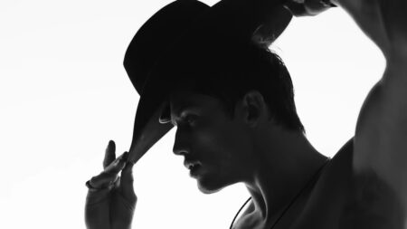 Musique de la pub Ombré Leather Reserve de Tom Ford 2026 pub Ombré Leather Reserve de Tom Ford 2026