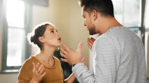 Les phrases que les couples heureux évitent de se dire pendant une dispute
