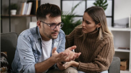 Pourquoi certaines personnes ont besoin d'être rassurées en permanence dans leur couple