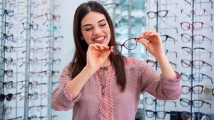 Rokid ouvre à Hong Kong un magasin sans vendeur : les lunettes IA en libre-service