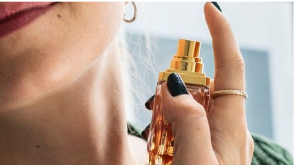 Vous ne vaporisez peut-être pas votre parfum aux bons endroits