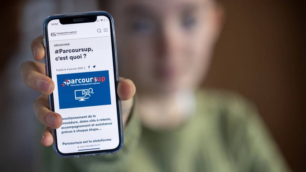 smartphone parcoursup